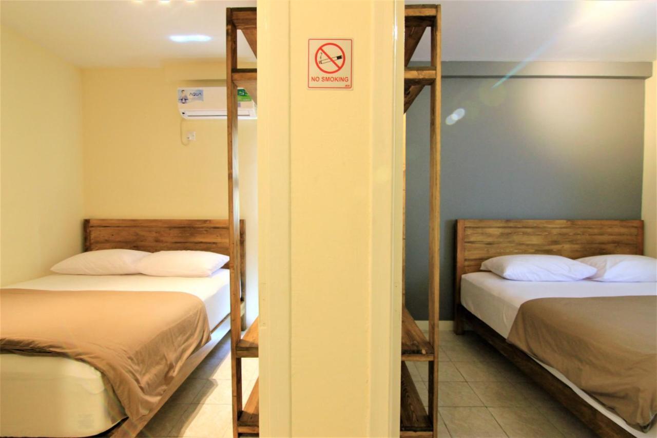 Queen Victoria Apartment Batam Exterior photo